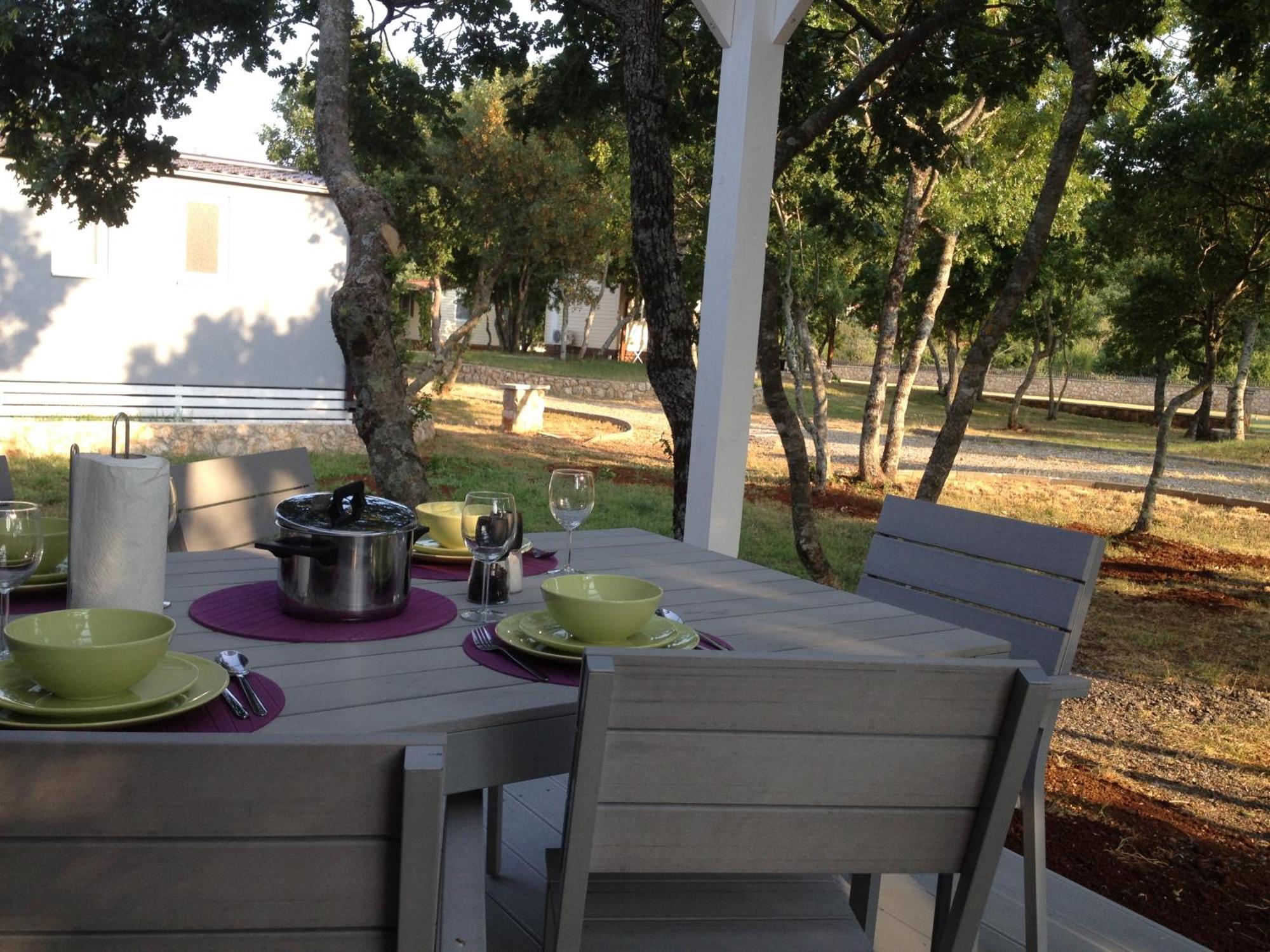 Micanovi Dvori Mobile Home Village Zrmanja Obrovac Szoba fotó